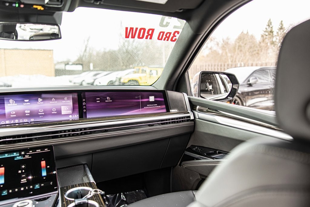 2025 CADILLAC ESCALADE - Image 40