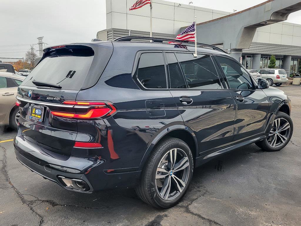 2023 BMW X7 - Image 10