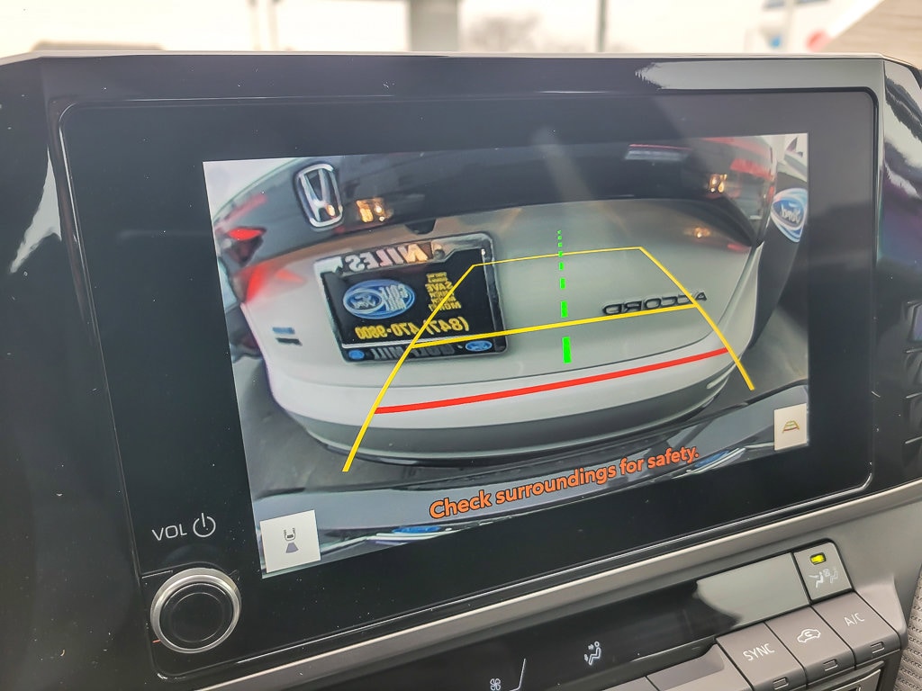 2025 TOYOTA CAMRY - Image 15