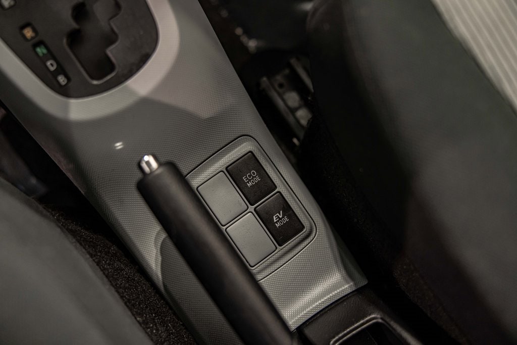 2014 TOYOTA PRIUS C - Image 28