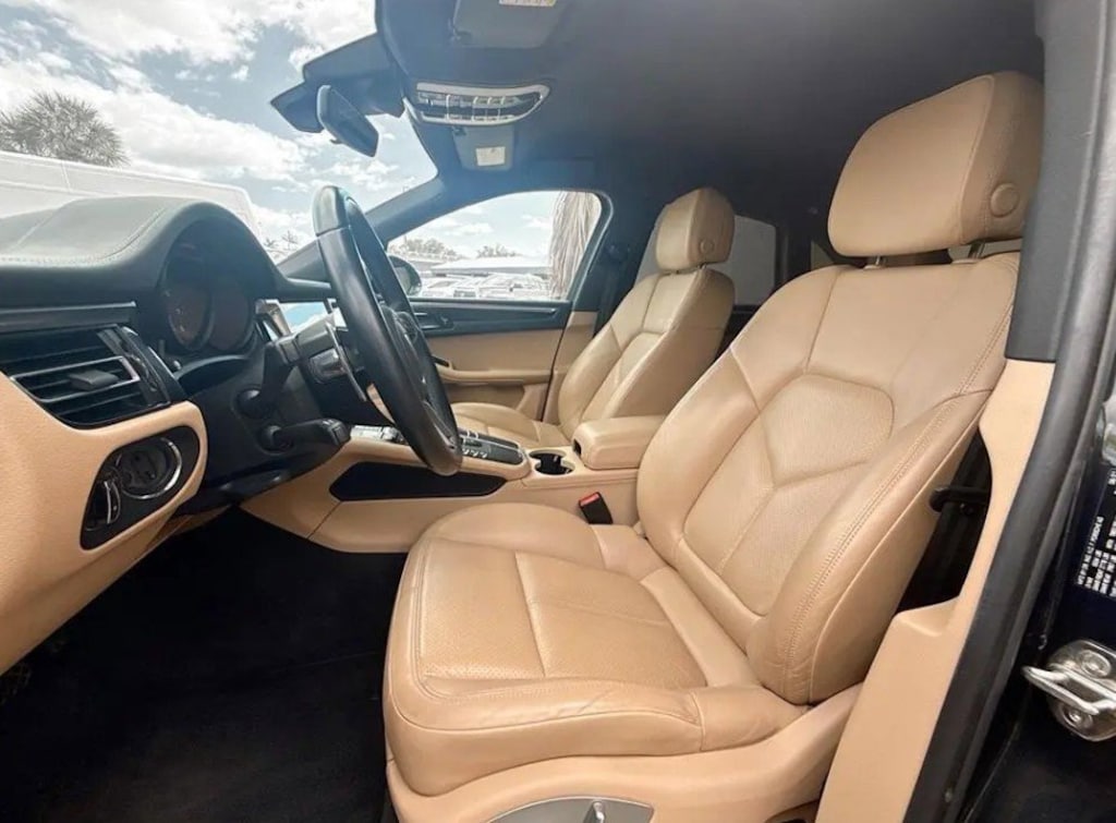 Used 2021 Porsche Macan AWD