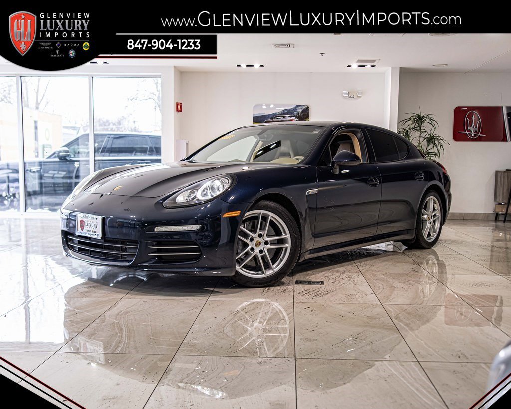 2016 Porsche Panamera Base
