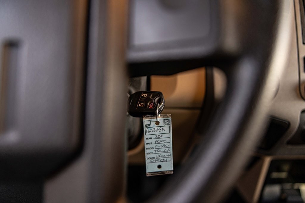 2011 FORD F-350 - Image 22