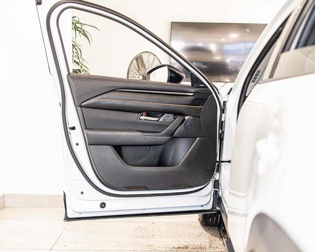 2024 MAZDA CX-50 - Image 33