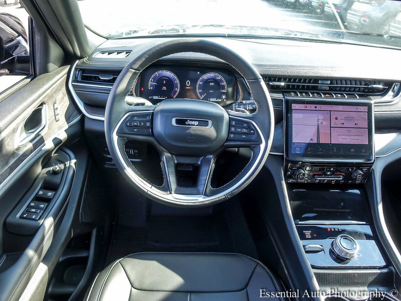 2025 JEEP GRAND CHEROKEE - Image 12