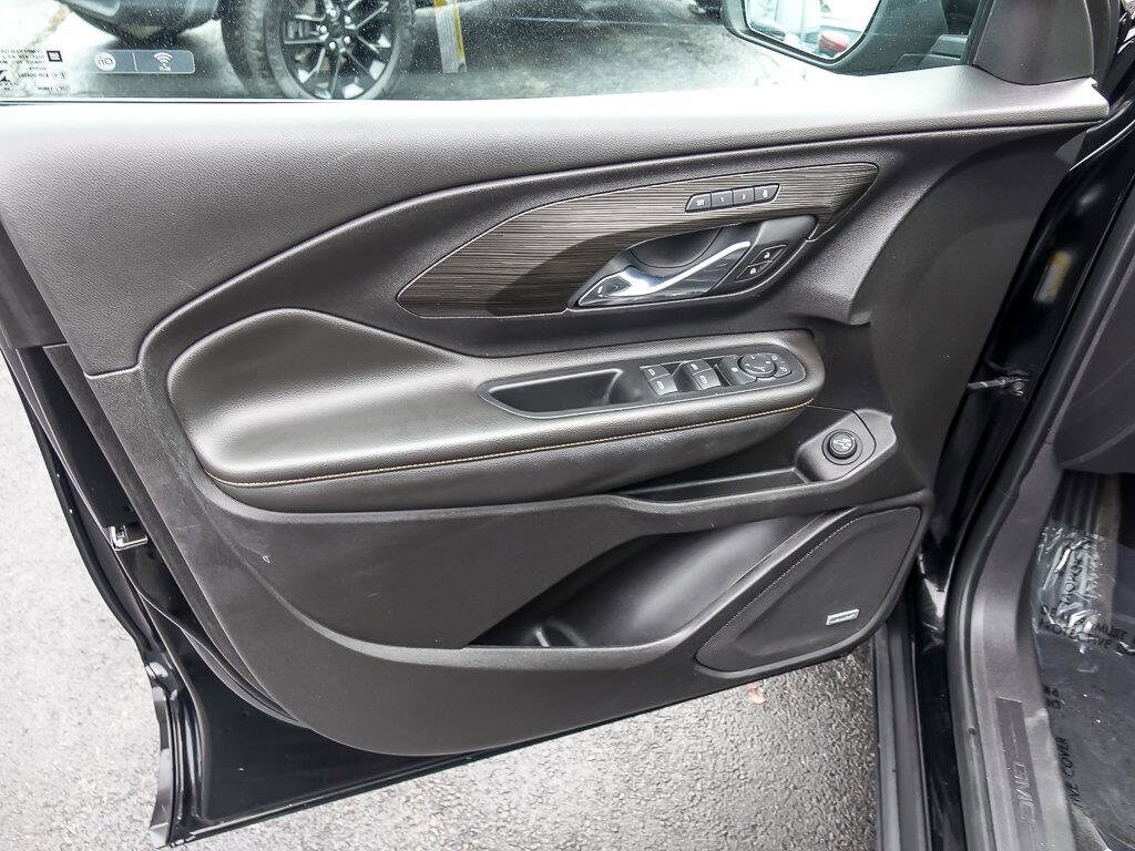 2021 GMC TERRAIN - Image 27
