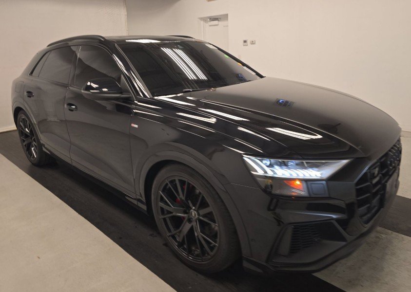 2021 Audi Q8 Prestige 55 photo 4