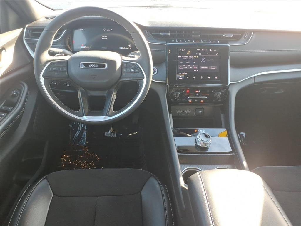 2025 JEEP GRAND CHEROKEE L - Image 9