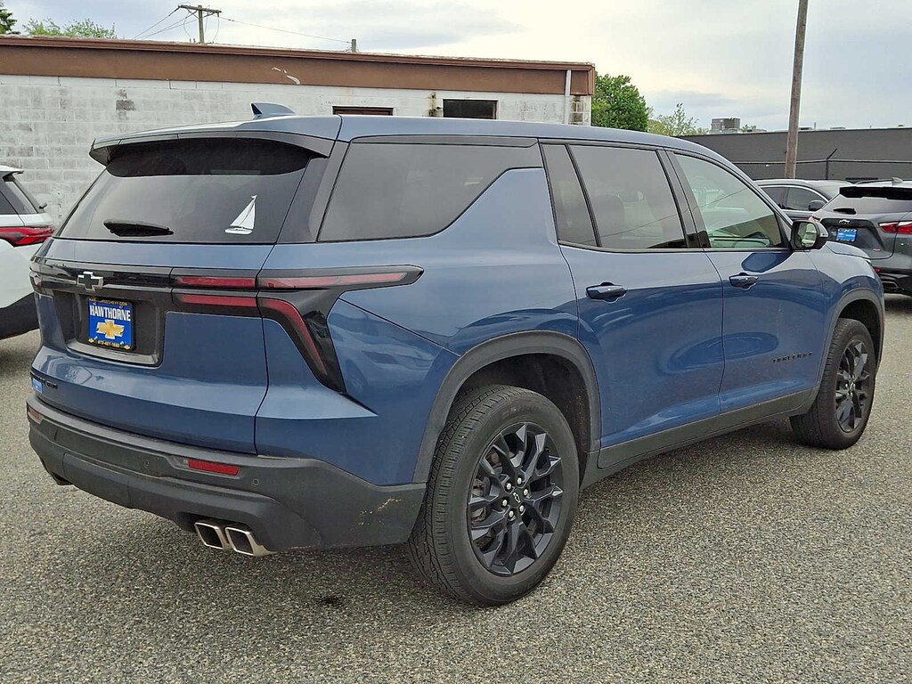Used 2024 Chevrolet Traverse LS SUV