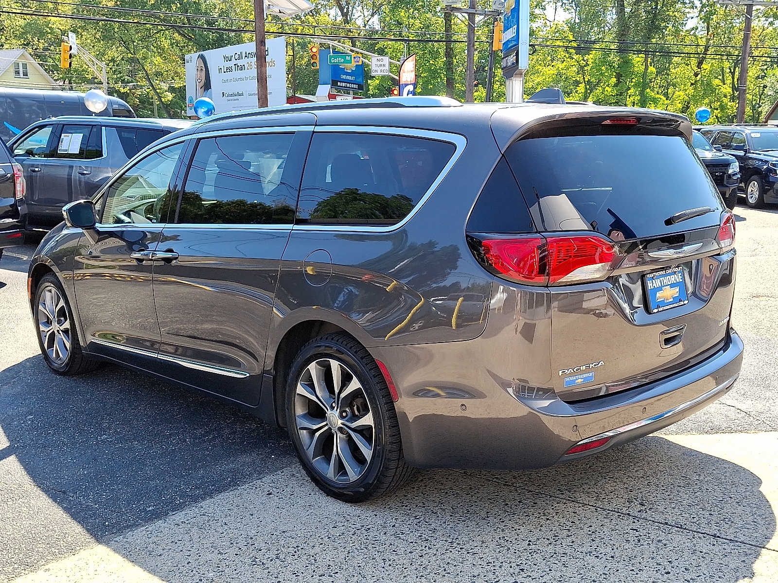 2019 Chrysler Pacifica Limited photo 4