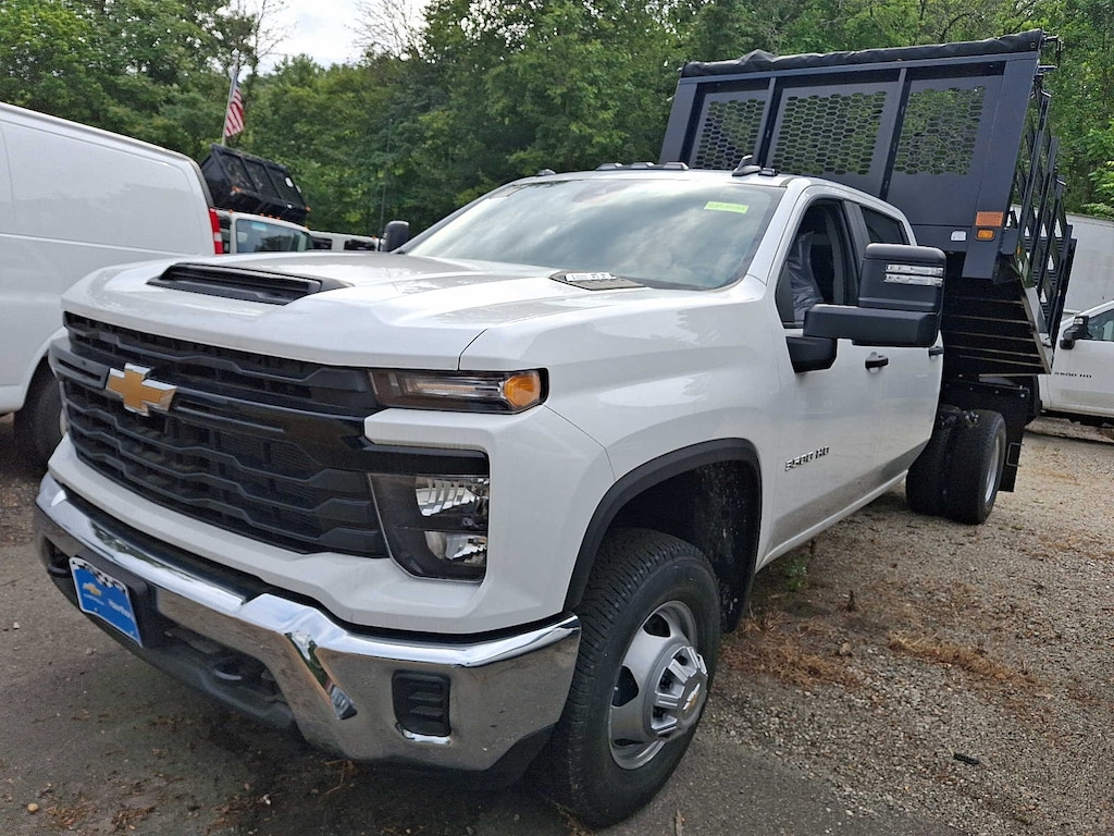 New 2025 Chevrolet Silverado 3500 HD Chassis Cab Work Truck Truck