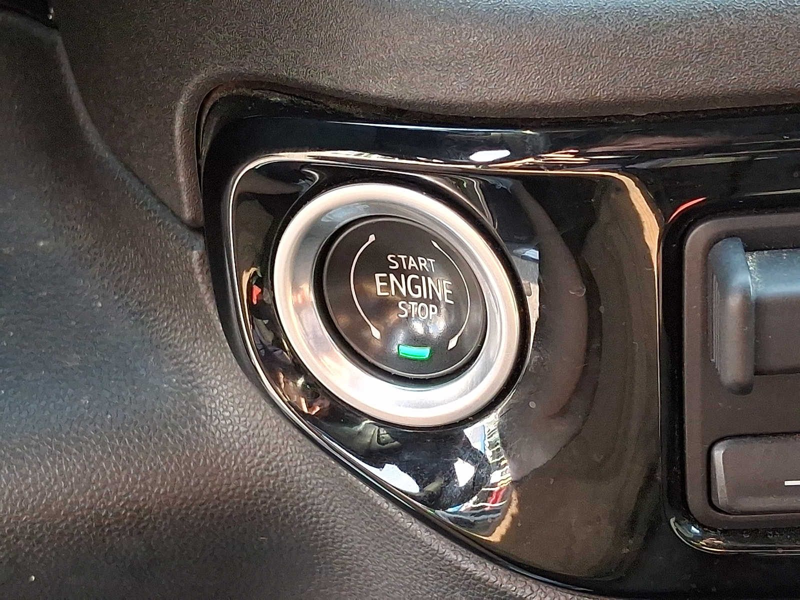 2022 Chevrolet Silverado 1500 LT - Photo 22