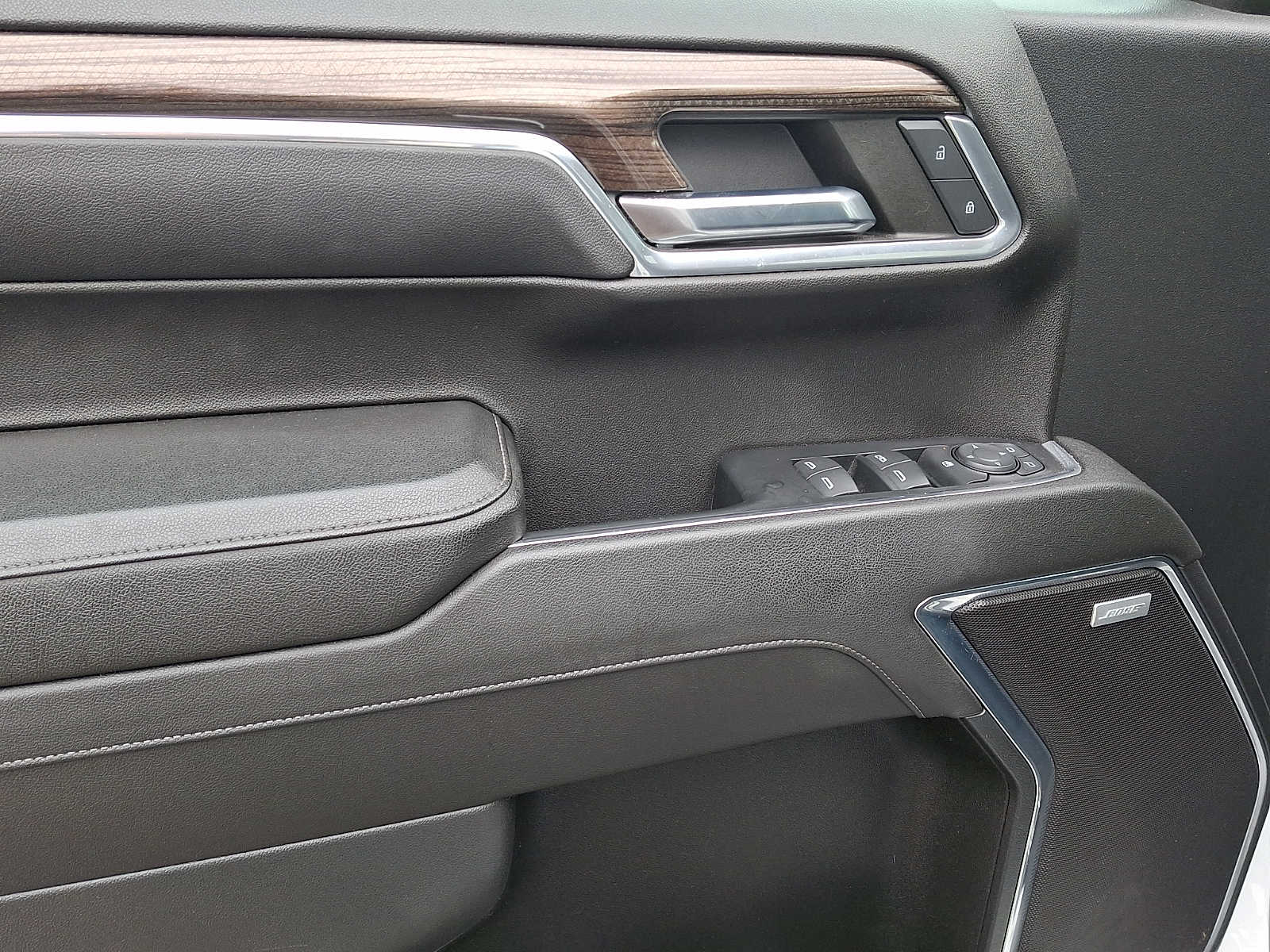 2023 Chevrolet Silverado 1500 RST - Photo 12