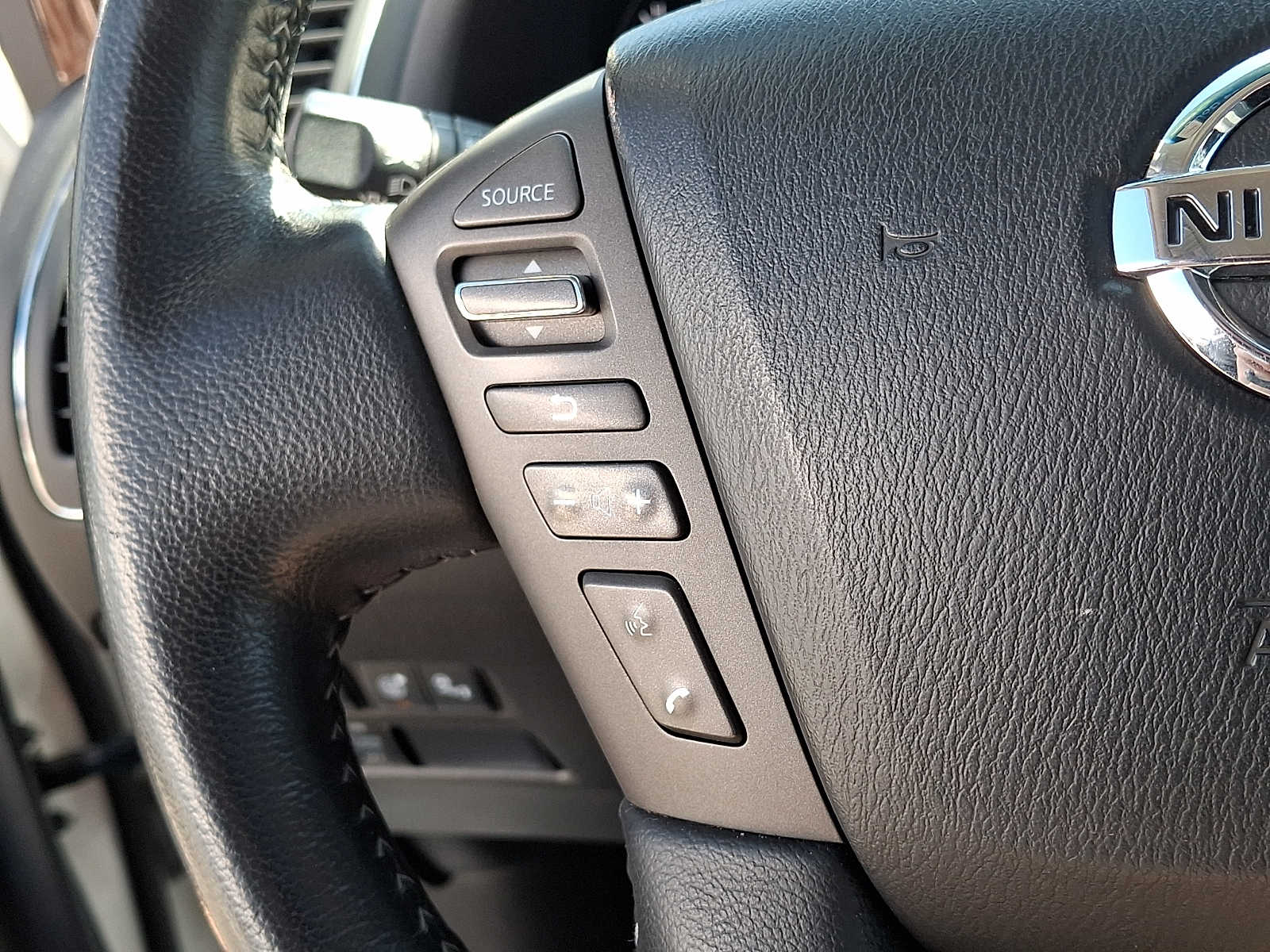 2017 Nissan Armada Platinum - Photo 22