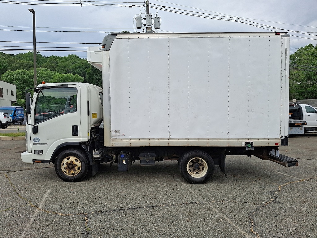 Used 2018 Isuzu Truck