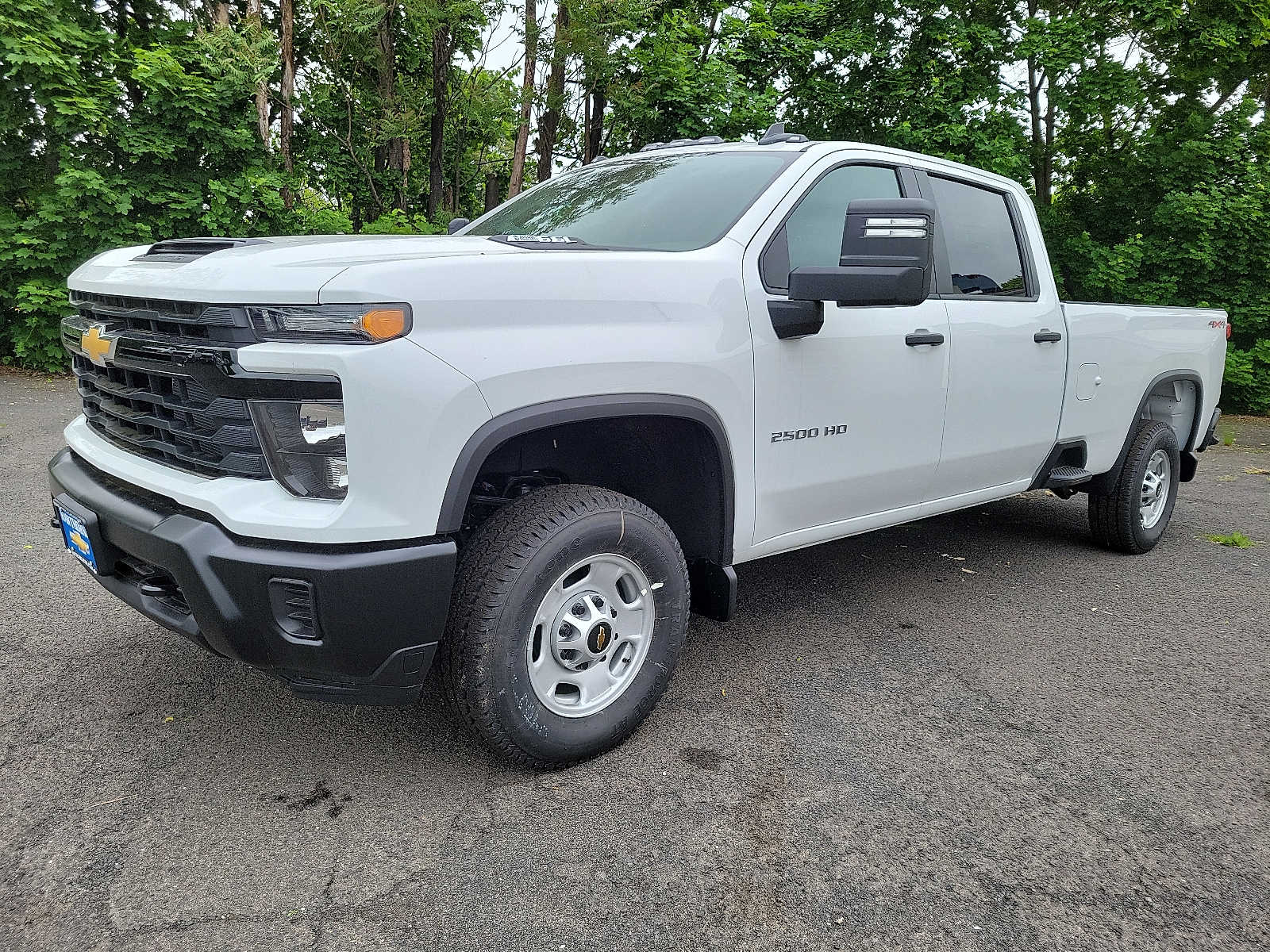 2024 Chevrolet Silverado 2500HD photo 3