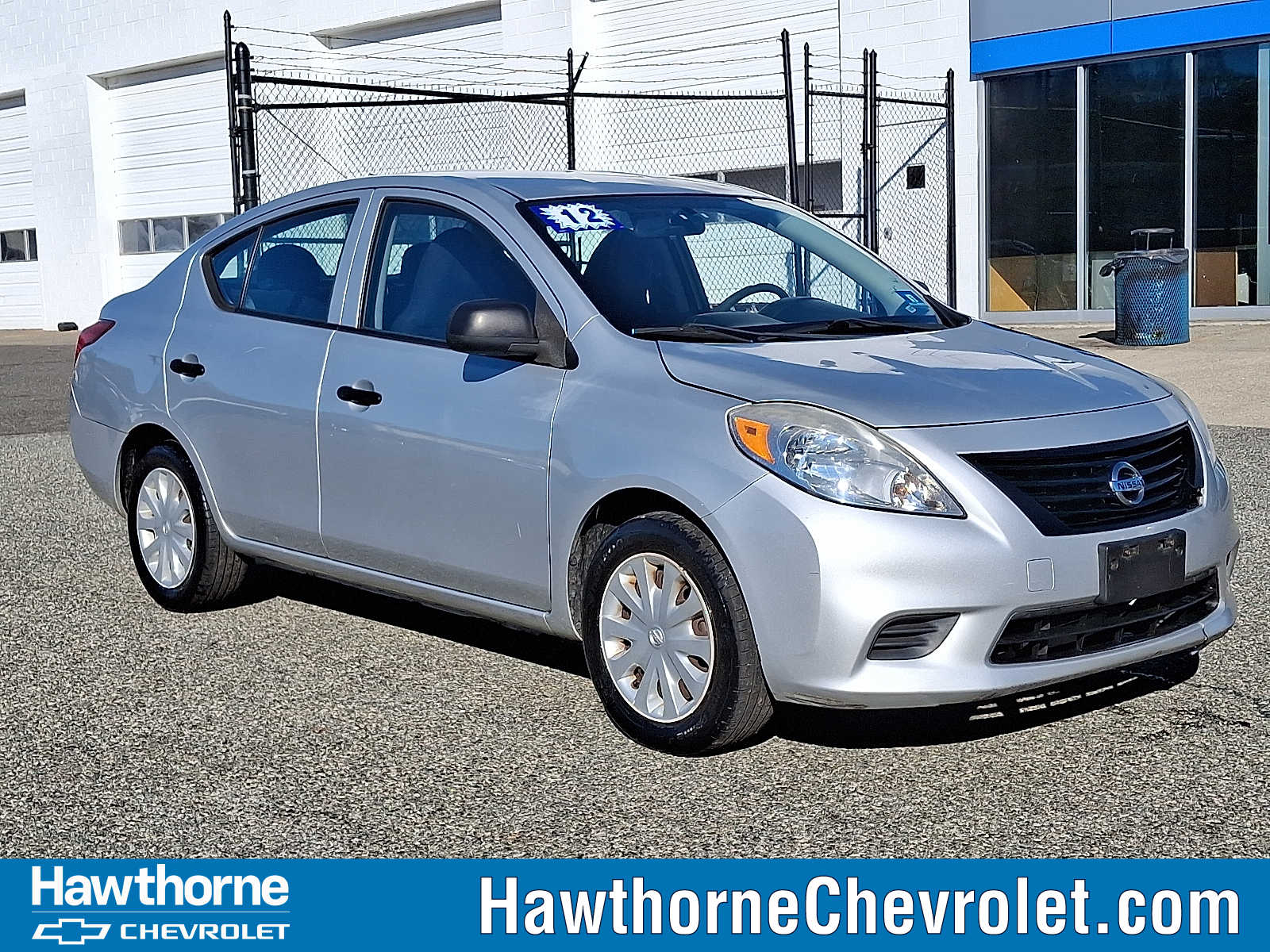 2012 Nissan Versa S's photo