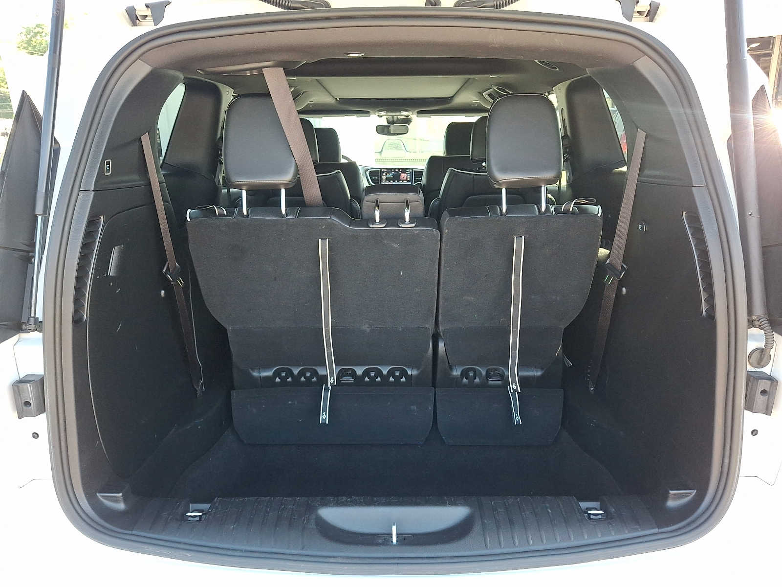2025 Chrysler Pacifica Limited - Photo 28