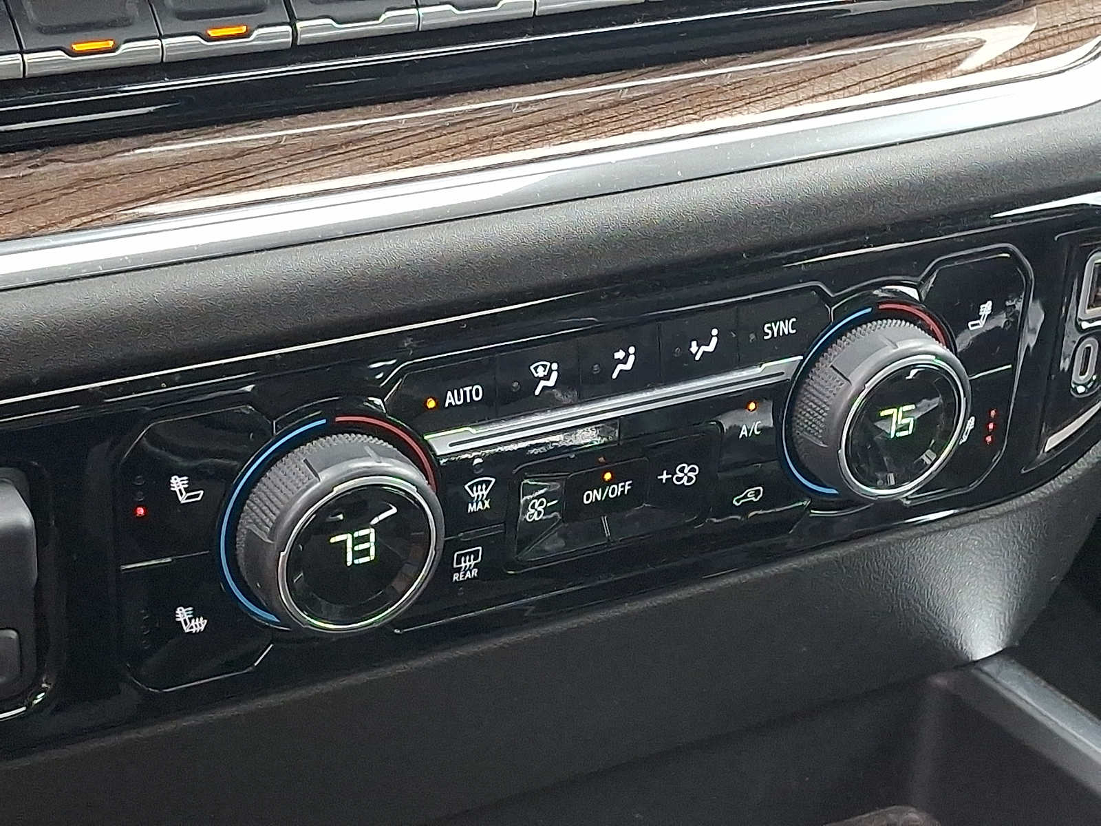 2023 Chevrolet Silverado 1500 RST - Photo 15