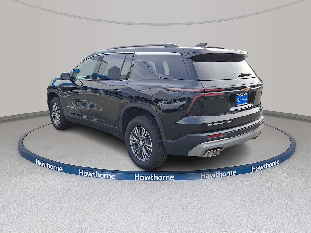 Used 2026 Chevrolet Traverse LT SUV