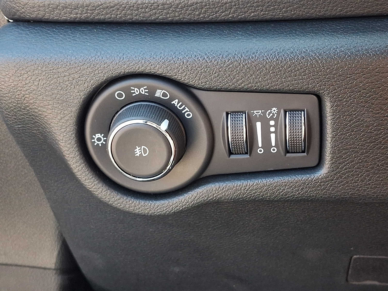 2025 Chrysler Pacifica Limited - Photo 26