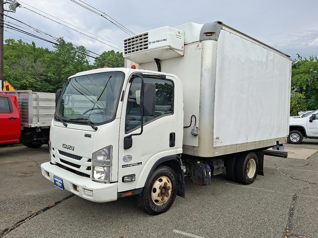 Used 2018 Isuzu Truck