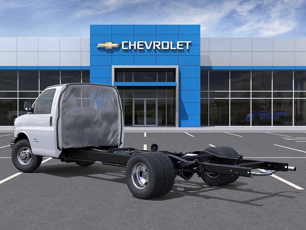 New 2026 Chevrolet Express Cutaway 4500 2WT Cutaway Van