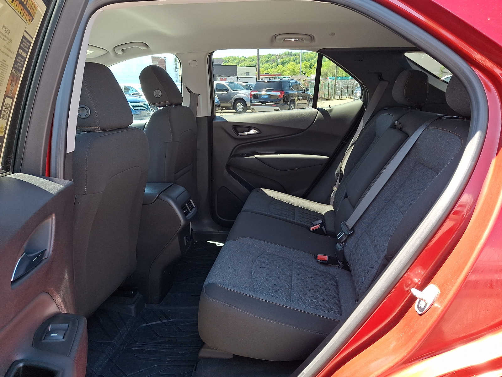 2023 Chevrolet Equinox LT - Photo 10
