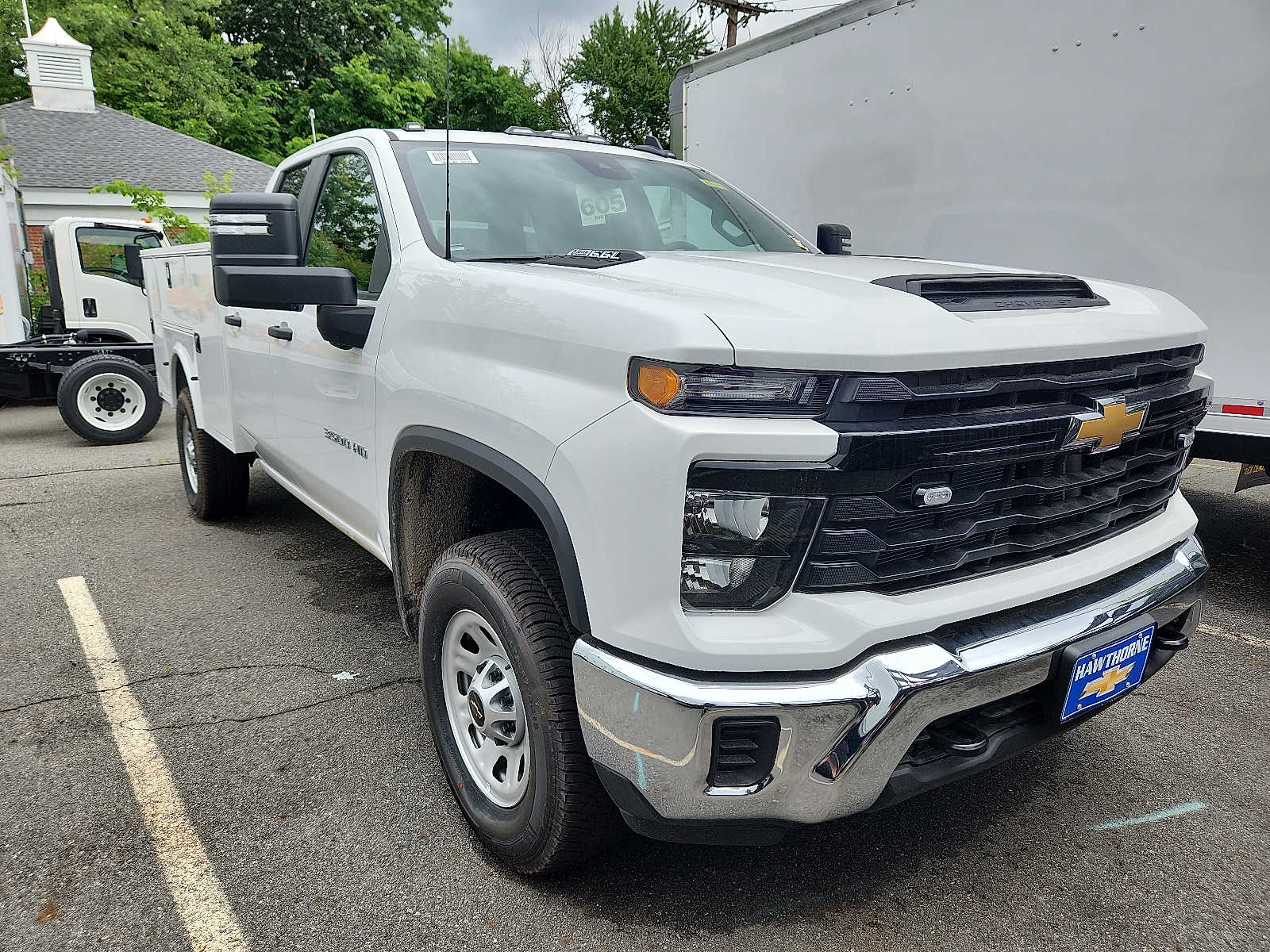 2024 Chevrolet Silverado 3500HD photo 2