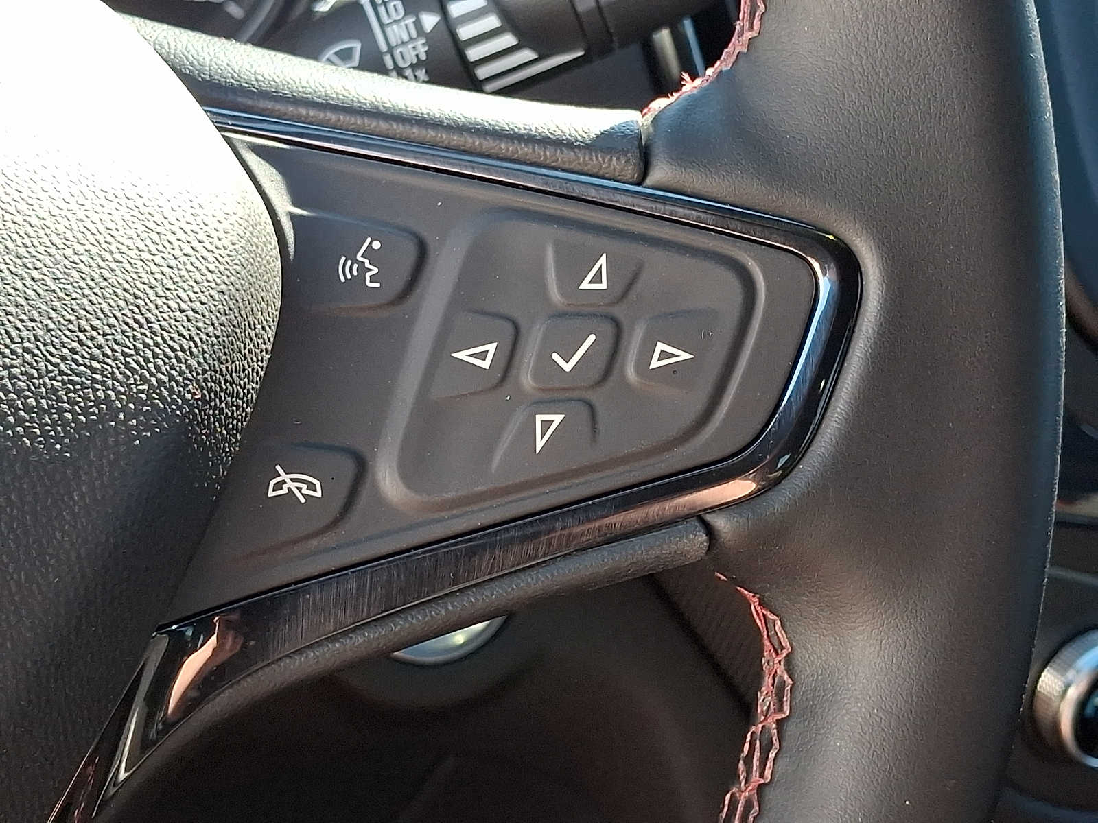 2024 Chevrolet Equinox RS - Photo 21