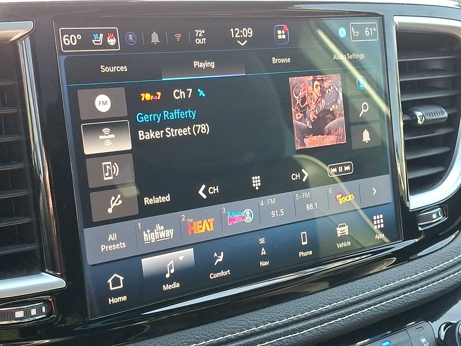 2025 Chrysler Pacifica Limited - Photo 19