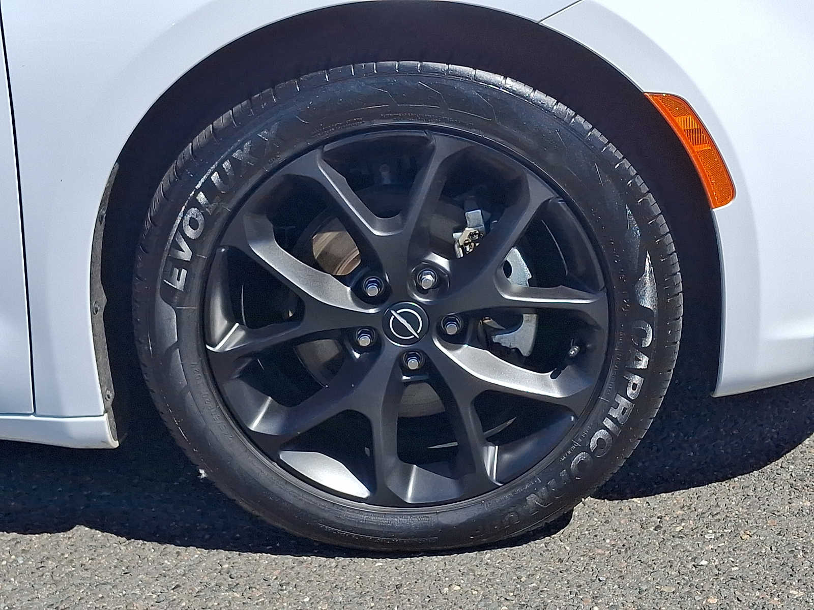 2025 Chrysler Pacifica Limited - Photo 8