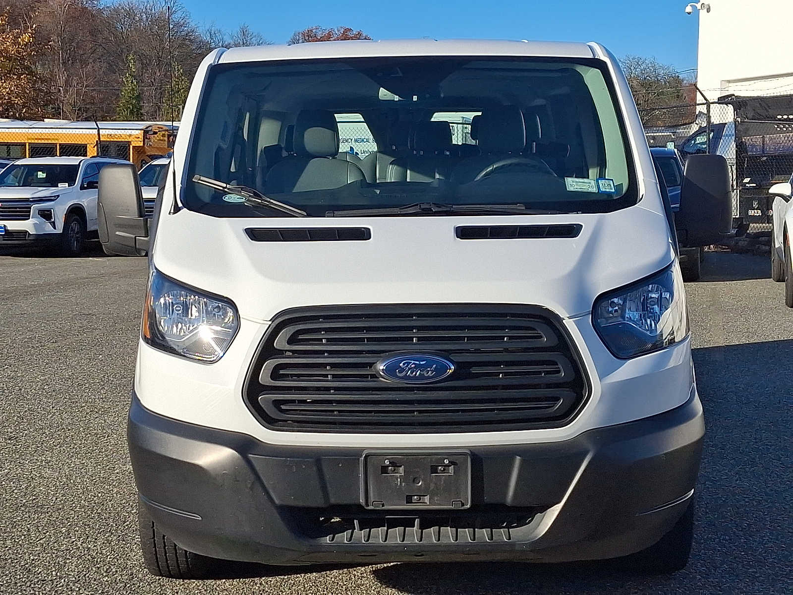 2019 Ford Transit Passenger XL photo 2