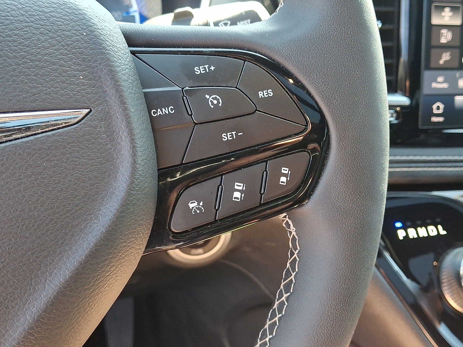 2025 Chrysler Pacifica Limited - Photo 24