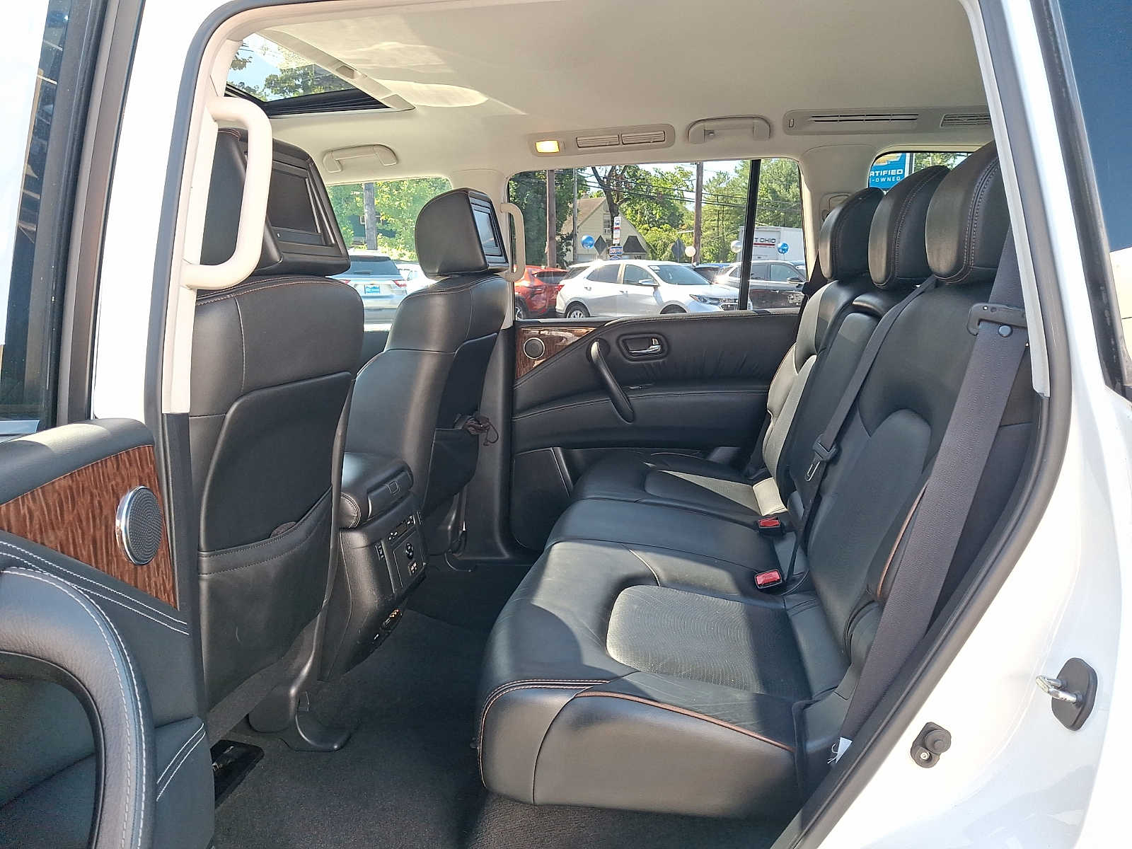 2017 Nissan Armada Platinum - Photo 9