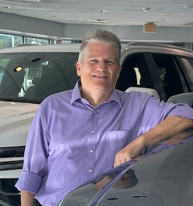 Staff member Rich Mongiardo from ID_557d291c8631