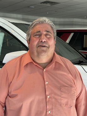 Staff member Larry Aliberto from ID_733f71534be7