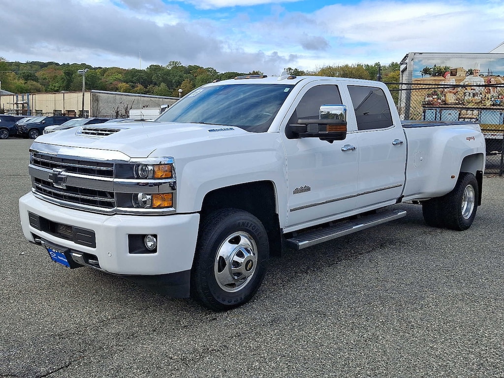 Used 2018 Chevrolet Silverado 3500 HD High Country Truck