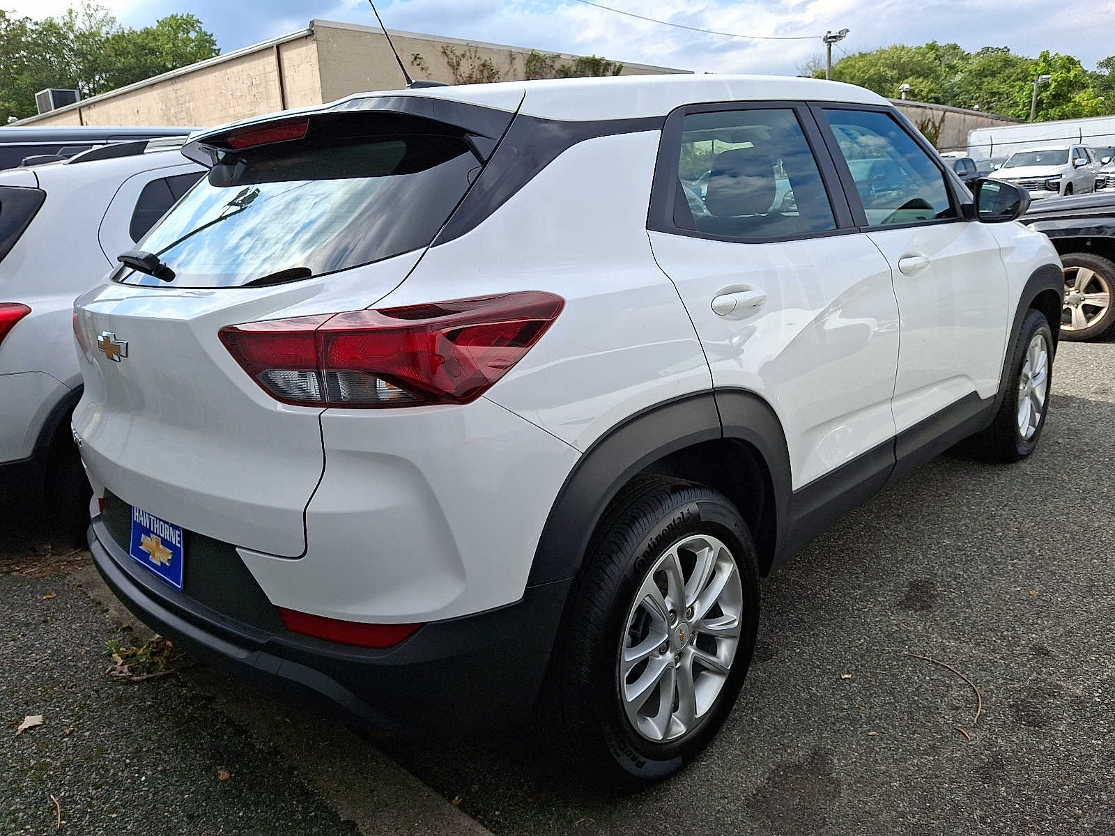 2025 Chevrolet Trailblazer LS photo 4