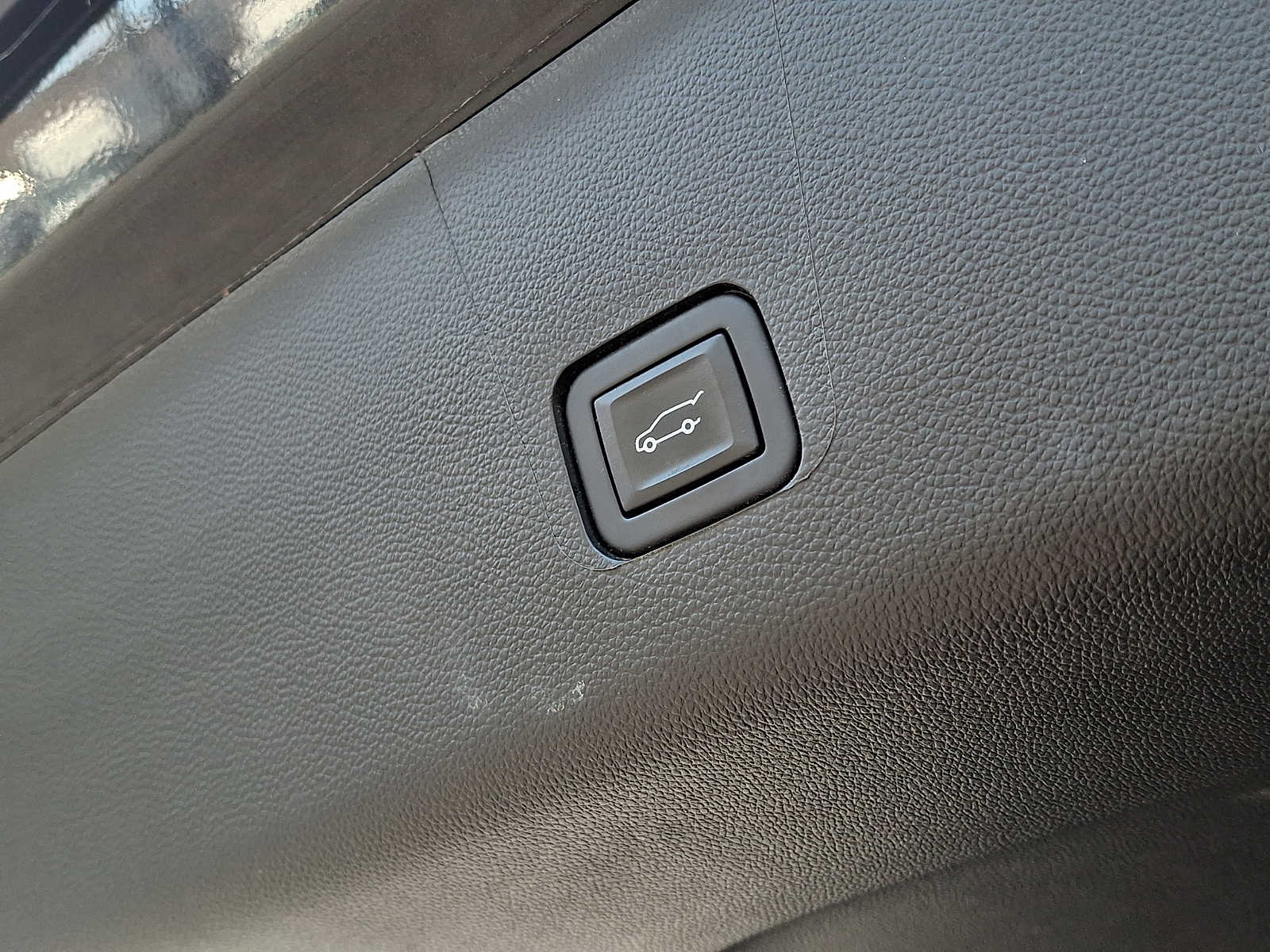 2023 Chevrolet Traverse 1LT - Photo 28