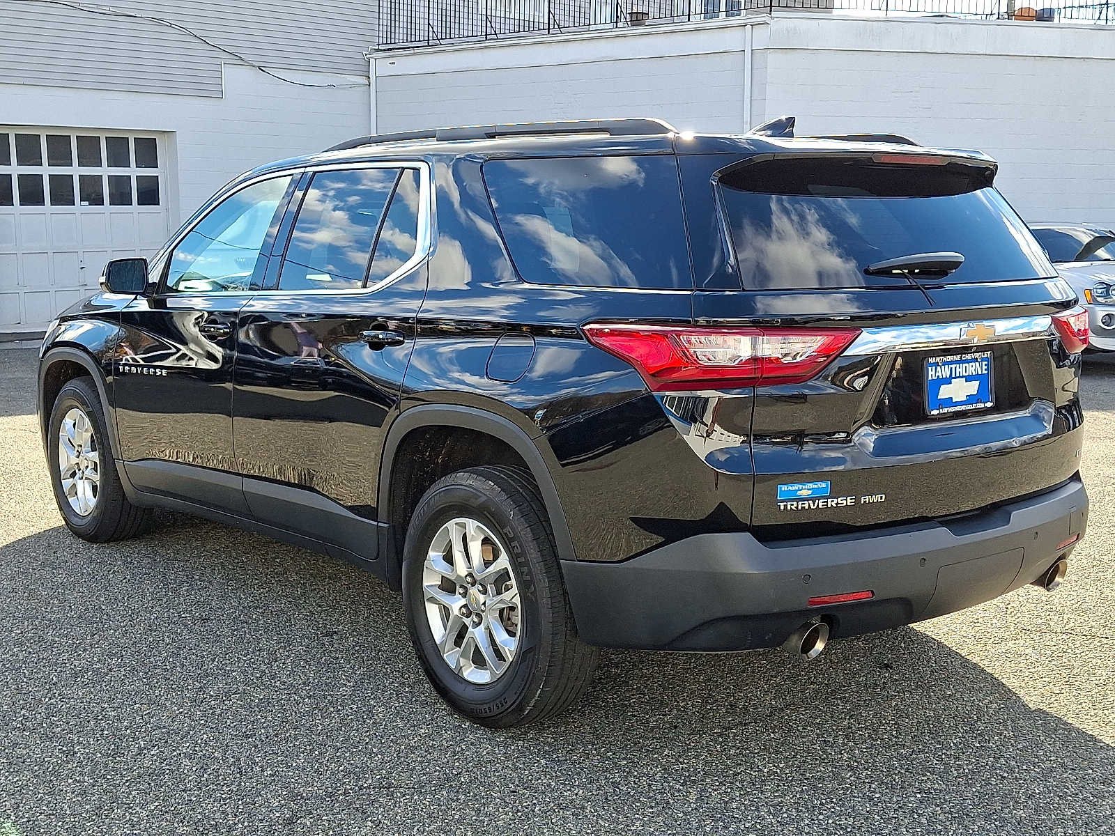 2020 Chevrolet Traverse Leather photo 3