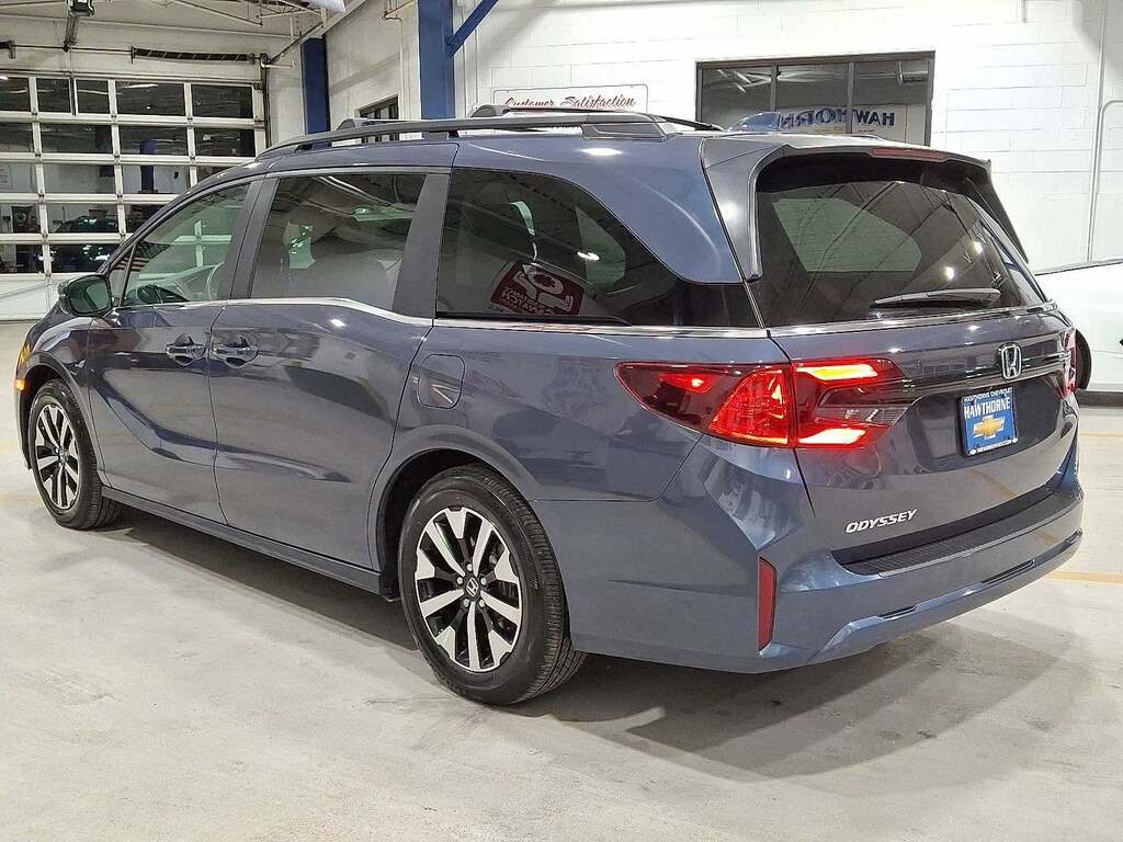 Used 2025 Honda Odyssey EX-L Minivan