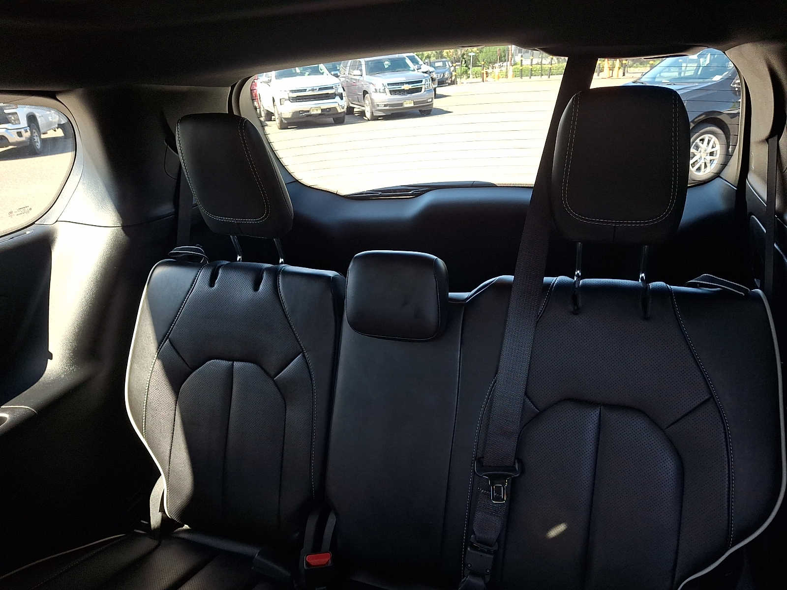 2025 Chrysler Pacifica Limited - Photo 11