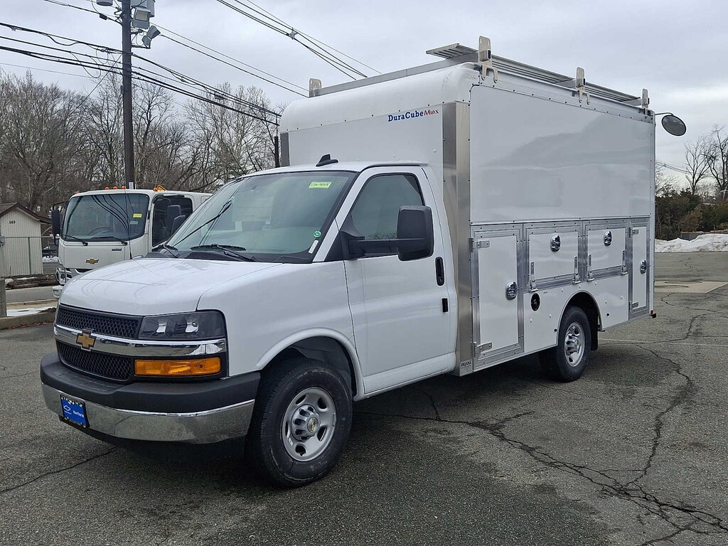 New 2026 Chevrolet Express Cutaway 3500 1WT Cutaway Van