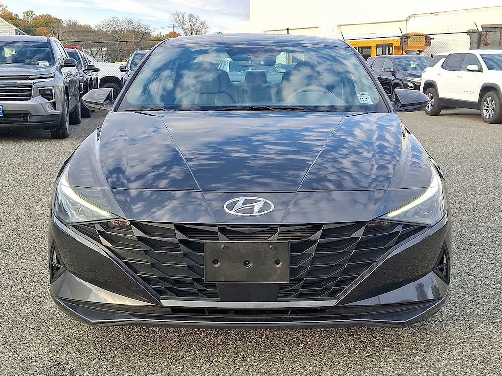 Used 2023 Hyundai Elantra SEL Sedan