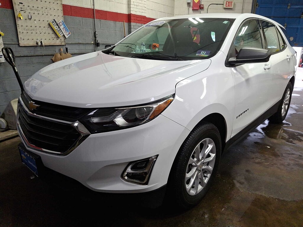 Used 2018 Chevrolet Equinox LS SUV