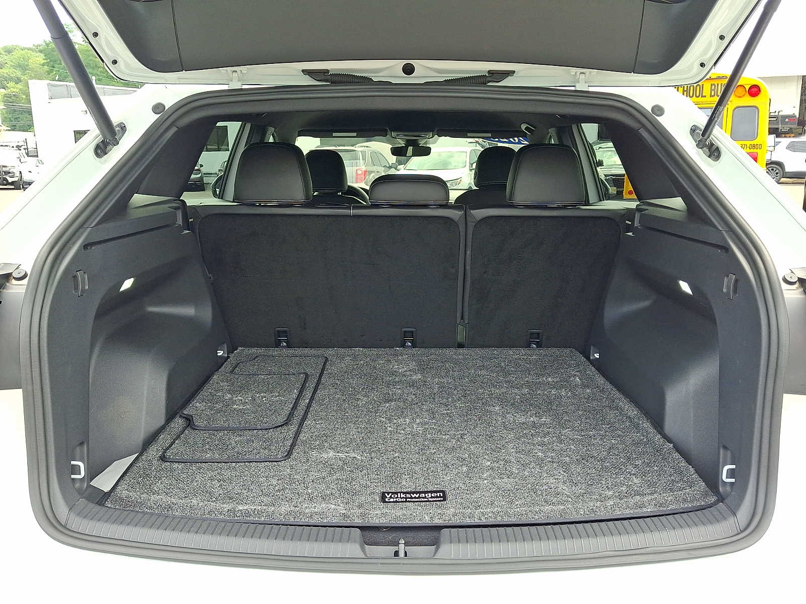 2024 Volkswagen Atlas Cross Sport SE - Photo 28