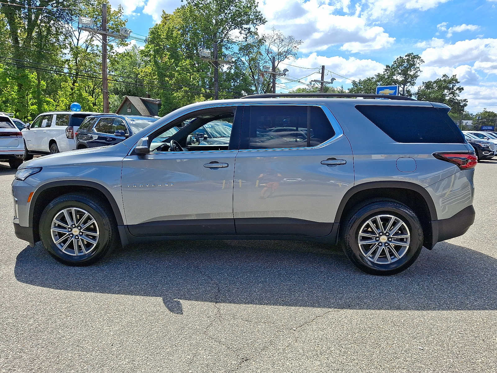 2023 Chevrolet Traverse Leather photo 4