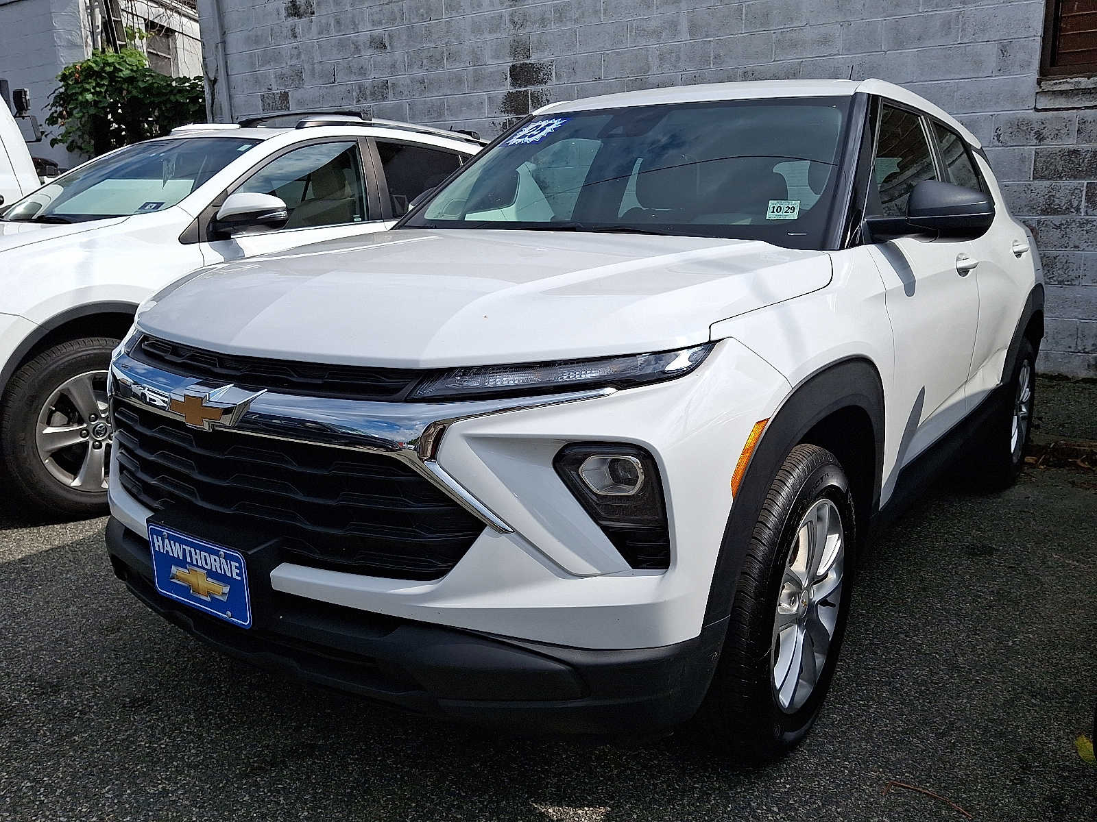 2025 Chevrolet Trailblazer LS photo 2