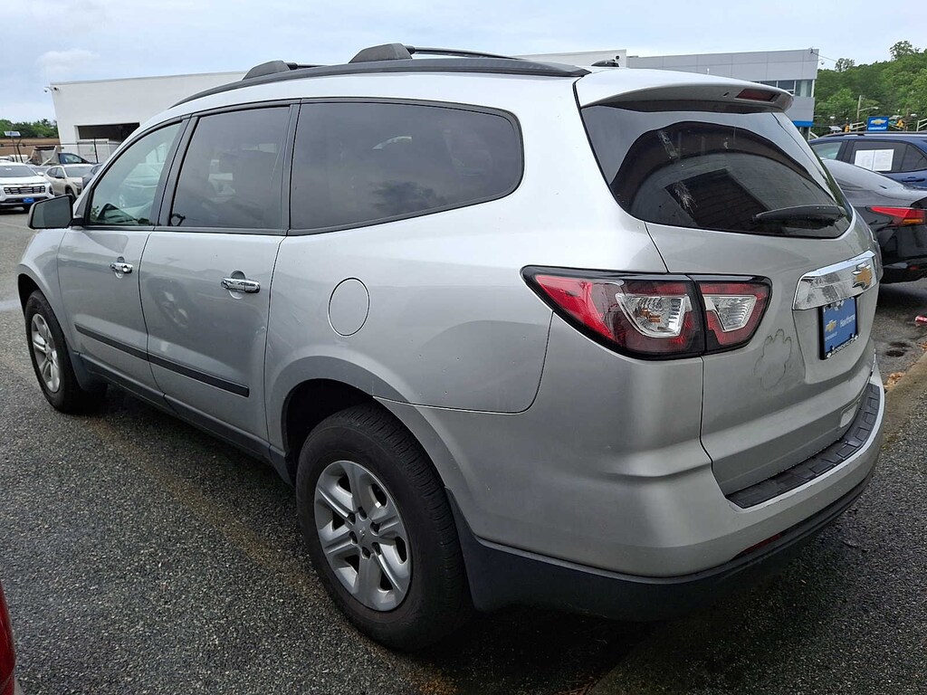Used 2015 Chevrolet Traverse LS FWD